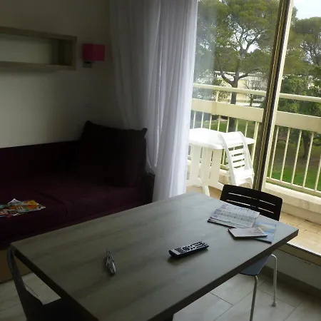 Hotel La Corniche D'or A St Raphael Saint-Raphaël